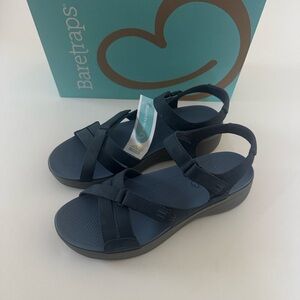 Baretraps Comfort Sandals Womens 9 Navy Tracey